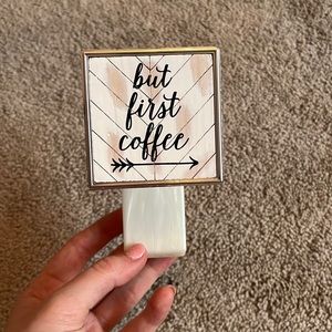 bath & body works wallflower plug